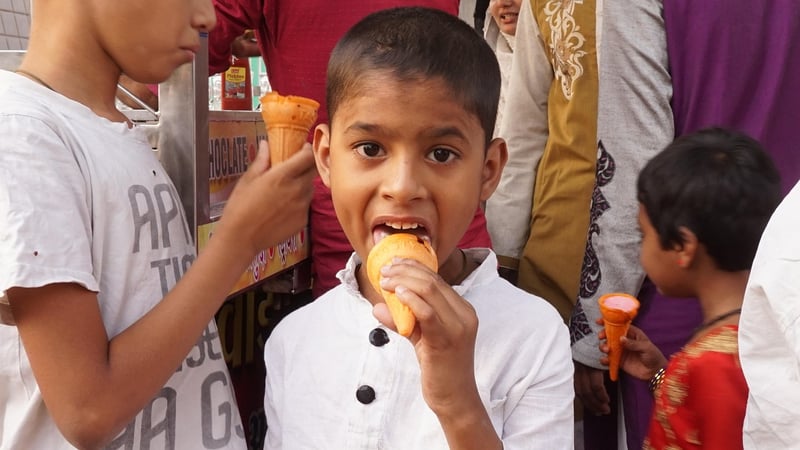 Grilled Salmon with Lemon Butter Sauce